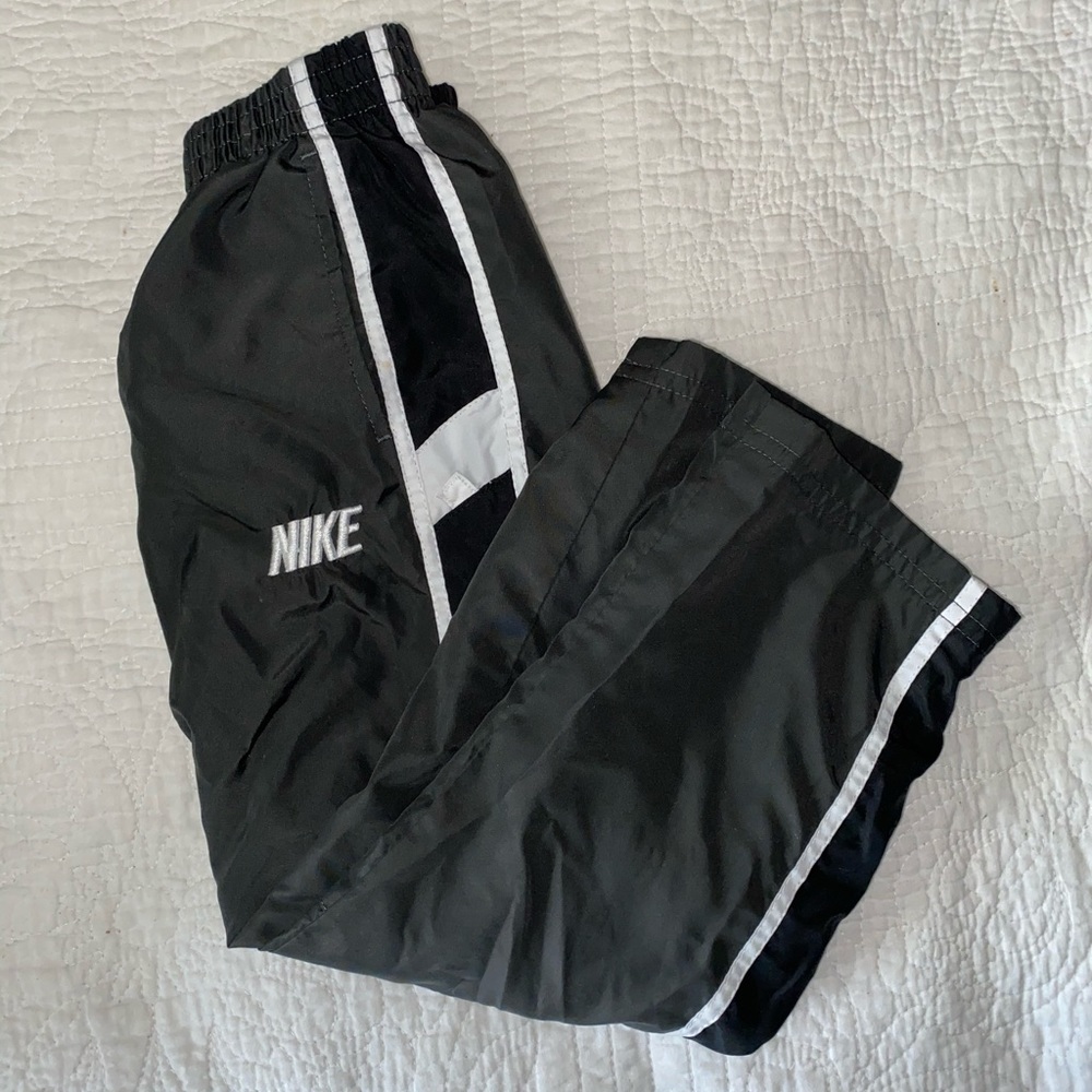 Nike fleece lined jogger pants